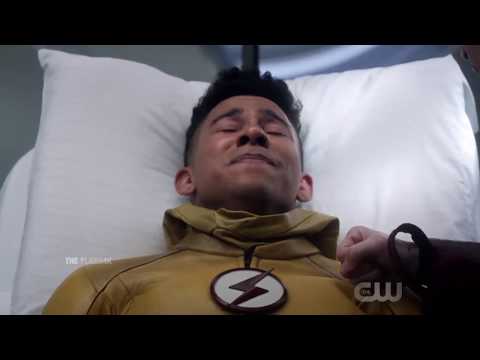 The Flash 3x22 Wally gets hurt by Savitar