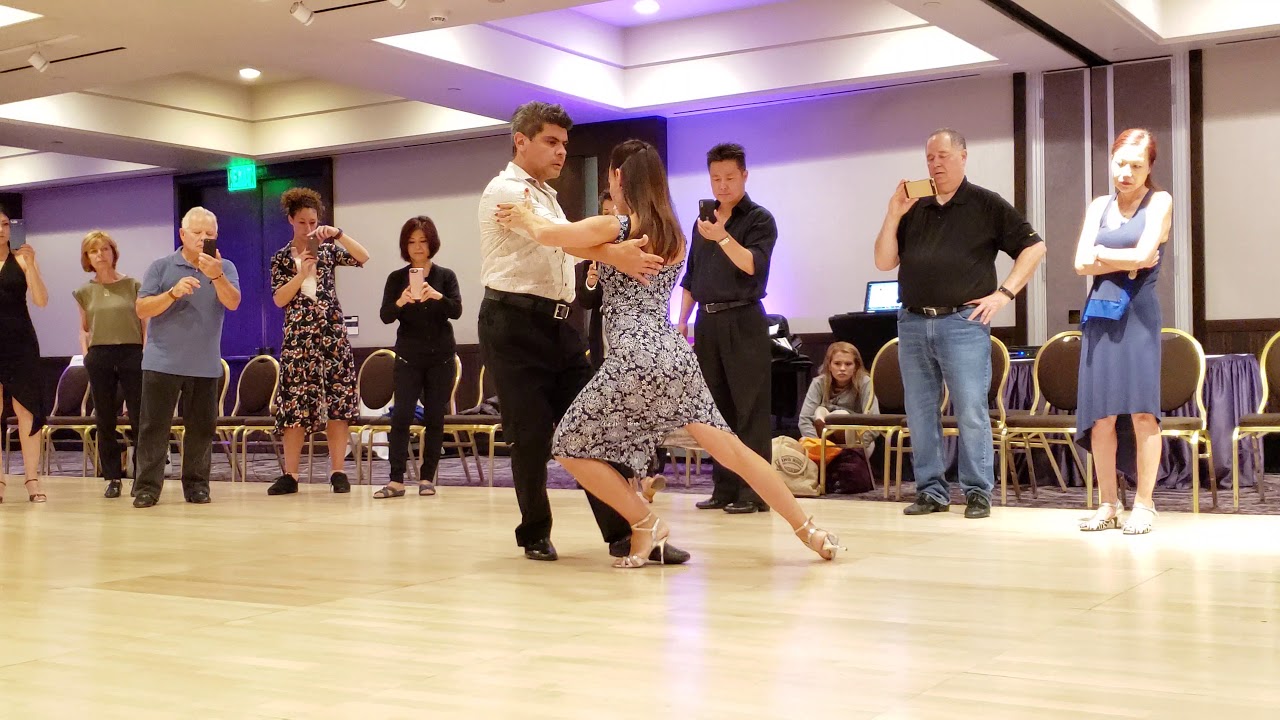 Video thumbnail for Tango de Pista with Adrian Veredice y Alajandra Hobert