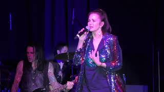 Lonely Boy Lynda Carter with Alice Cooper Band Maui 12/31/2018 4K Video