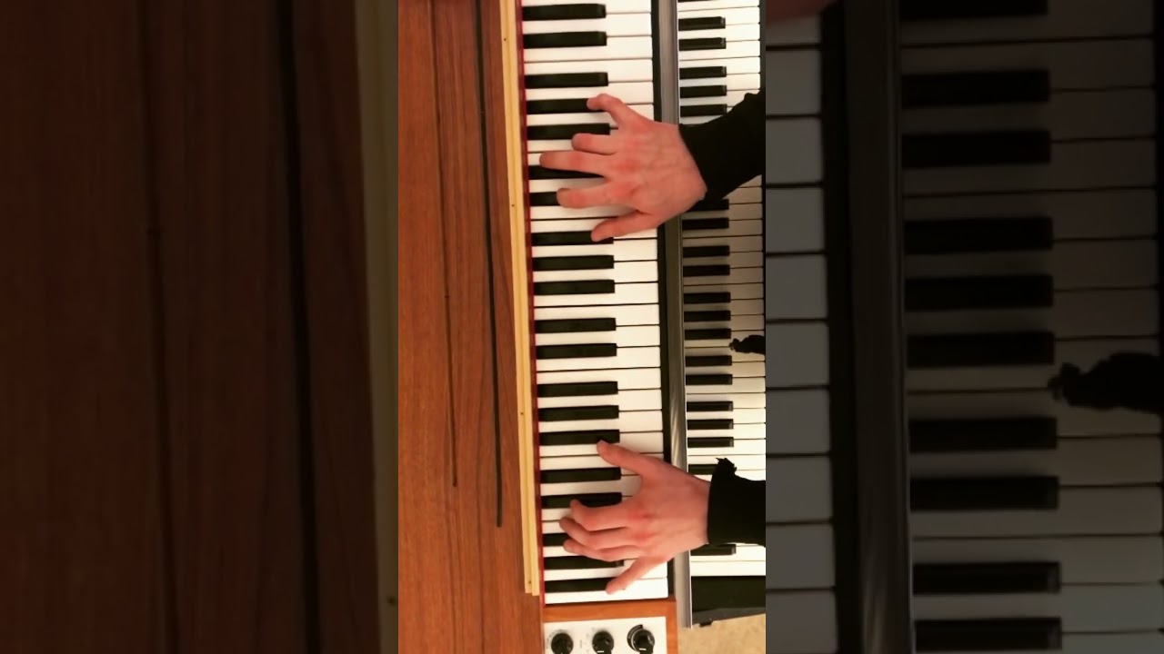 Slow groove in F# on the Clavinet D6 🎹✨