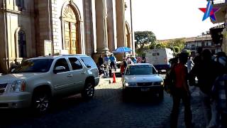 preview picture of video 'Iglesia San Francisco De Asis y Plaza La Independencia (Valle de Bravo)'