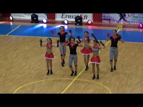 ROCK AND MAGIC SE, Hungary, Infinity - junior little formation, Hun. Champ. 2013