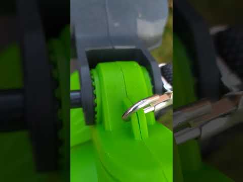 Fieldmann Lapų pūstuvas siurblys FZF 4030-E 3000 W video