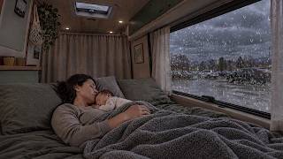 MÃE, SÓ MAIS 5 MINUTOS! CHUVA FORTE na JANELA DE VIDRO e no TETO de METAL da VAN para DORMIR BEM ⛈️