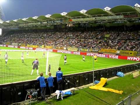 Roda J.C. NAC. Handsbal voorafgaand aan de penalty. (20ste doelpunt van Junker)..AVI