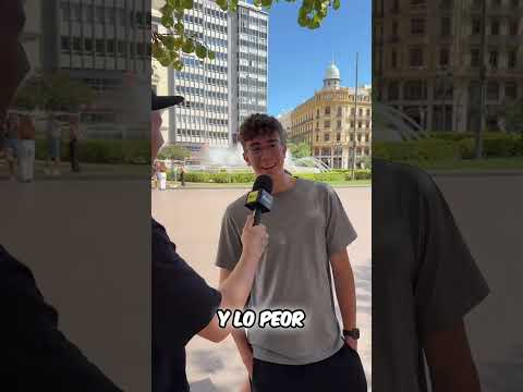 ¿La recuerdas? Nadie pudo entender su letra, pero todos la bailaban y la cantaban. Un gran clásico!