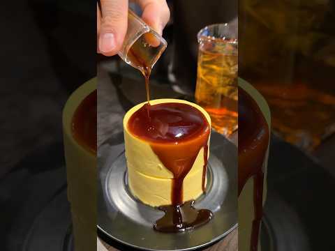 ひんやり食感がたまらない極厚2段プリン！バニラビーンズの香りもしっかり香る極上のスイーツ【みじんこ】