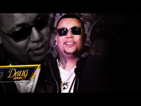 MC Vitera -  Ela Vem - DJ Tak Vadião  (CLIPE OFICIAL) Doug Filmes