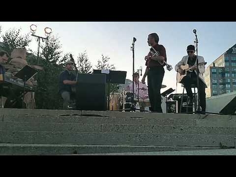 Krummi svaf í Klettagjá - Bjorn Thoroddsen and Richard Gillis