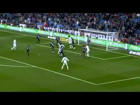 Fernando Gago vs Málaga (H) LaLigaBBVA 2010-11