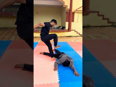How to Escape a Rear Headlock! 🥋 Easy Self-Defense Technique #HeadlockEscap
