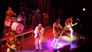 Me First and the Gimme Gimmes - Different Drum (Barcelona, Apolo, 21/02/2014)