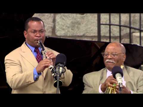 Lincoln Center Jazz Orchestra - Struttin' With Some Barbecue - Newport Jazz (Official)