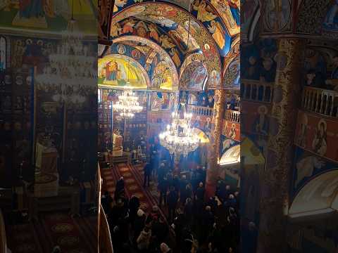 SLUJBA ÎN AJUNUL CRĂCIUNULUI #shorts #suceava #bucovina #ortodox #craciun #viral #credinta