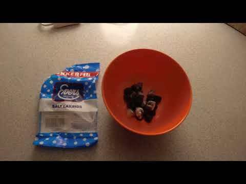 MongoTV_10390 - Del 1 - SPISER LILLE SKÅL SALTLLAKRIDS LØRDAG AFTEN