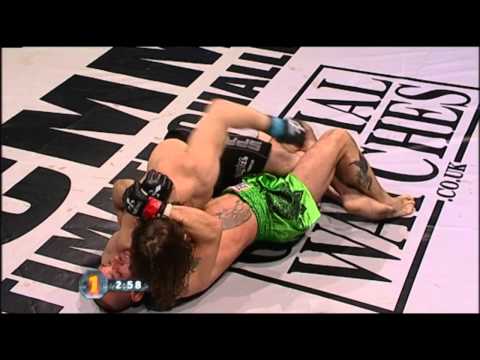 Cage Side: Dave Lee Vs Ashleigh Grimshaw 2 | UCMMA 33