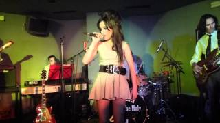 Dina & The Holy Band - Me & Mr.Jones - Valerie - Amy Winehouse Tribute. HD
