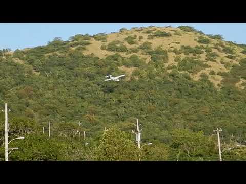 Exciting Tricky Landing Approach at Culebra Airport
