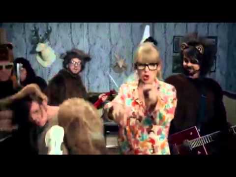 Taylor Swift Geico Pig Duet   We Are Never Getting Back Together  Wee Wee Wee