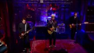 Ben Harper and Relentless 7 - Lay There and Hate Me (The Late Show)