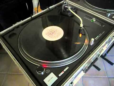 Vincent Valler-Love will keep us together (feat.Kareem).mp4