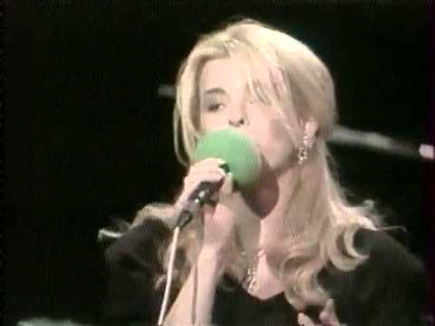 Iveta Bartošová Live 91 I follow the boys