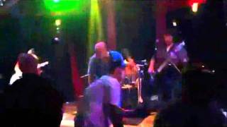 Bulls On Parade - VOLATILE MINDS