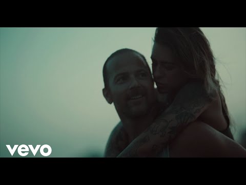 , title : 'Kip Moore - If I Was Your Lover (Official Music Video)'