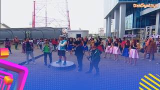 Download lagu Anwar's Strange Dance, His Moves Questioned | DAHSYAT 2016 EPS 2745 PART 1 mp3