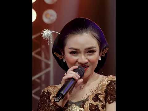 Sirah Mumet raiso turu - Niken Salindry ft. Elma Afrisca