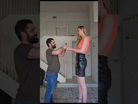 How to make a tall girl short.... 🫣