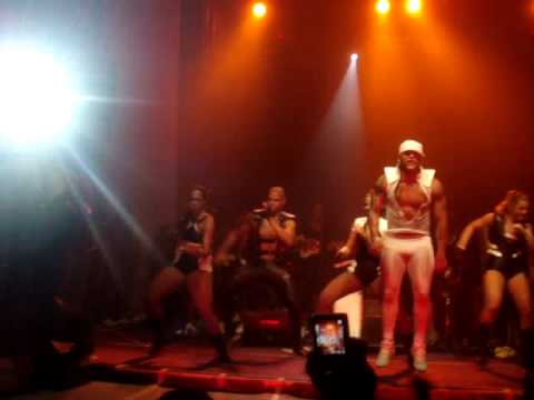 ENSAIO DO RAGHATONI NA MADRE DE DEUS DATA 03 06 2011 ( REVOLTA 2  )