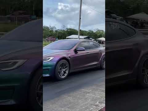 Thumbnail for TESLA MODEL S - Another 9-Second pass - 9.38@152MPH - HAWAII by Tesla Model 3