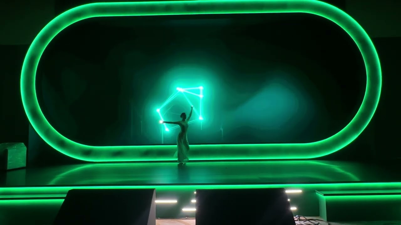 promo video Solo LED Screen Immersive Dance Show Videomapping dubai qatar oman saudi arabia