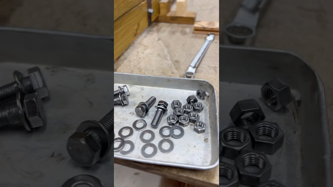 【ボルトドア】鉄のネジと鉄板で仕上げた“ボルトドア”が完成｜本物志向のヴィンテージ仕様