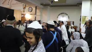 "ניגונים וריקודים ללא הפסקה בעיר האורות אומן ערב ראש השנה התשפ"ד"...