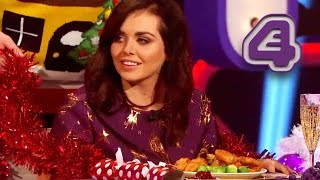 Scarlett Moffatt & Vicky Pattinson Go Head-To-Head In Xmas Dinner-Eating Contest | Virtually Famous