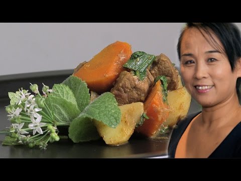 Chinese Beef Curry with Potatoes & Carrots (Chinese...