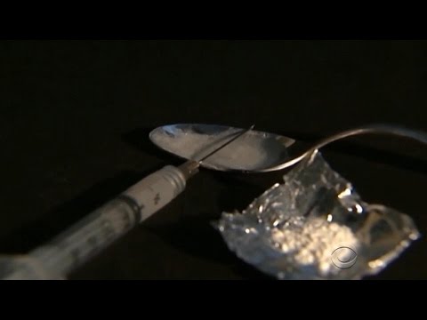Elephant tranquilizer blamed for recent wave of heroin overdoses - YouTube