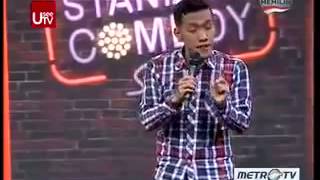 preview picture of video 'Topenk @ Stand Up Comedy Show MetroTV 12 Maret 2014'