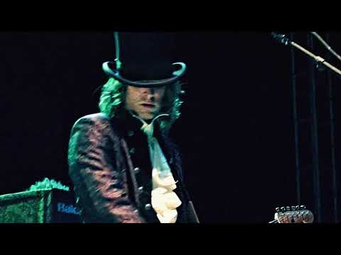 Backhouse Mike - You Make Me Happy (Makes Me Happy 2005)