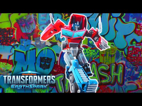Transformers: EarthSpark | Graffiti Art Comes to Life! | NEW SERIES | Transformers Official