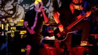 Download lagu Mushroomhead Simple Survival ( Live ) mp3