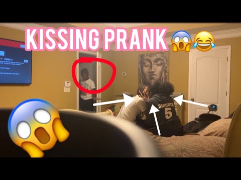 KISSING PRANK ON KAAY MONEY W/ KINGQUANUPNEXT