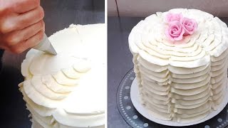טכניקת עוגת קרם חמאה עם קפלים מאת CakesStepbyStep