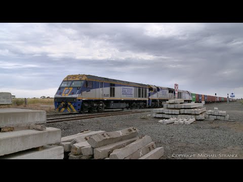 EL60 + VL361 + EL62 Leading 7922V SCT / SBR Dooen Container Train  (13/12/2021) - PoathTV Railways