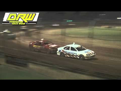 Modified Sedans - Heat 5 - Golden Helmet Series - Kingaroy Speedway - 05.03.16