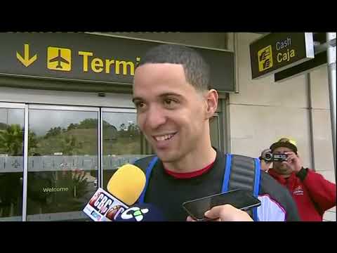 Llegada de Guaros y entrevista a Félix Hernández - TVC