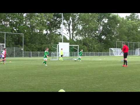 RKAVV E1 voetbal feest LVK kampioen Sinan Ozen  M Akoutha Jolan Vittorio