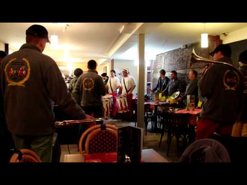 11.11.2012 Fanfarenzug der Narrenzunft Gole Riedlingen 2. Video